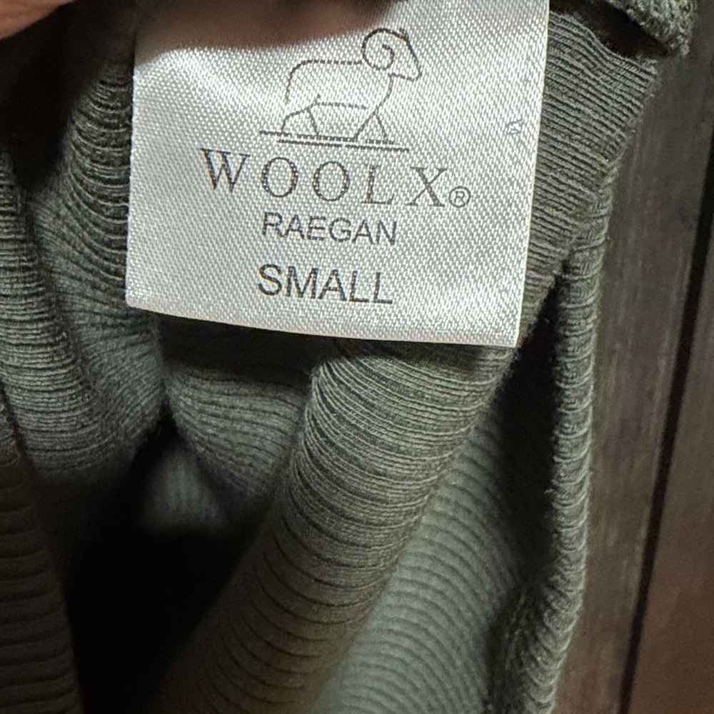 Woolx Raegan Ribbed Tank Top - Picture 3 of 5